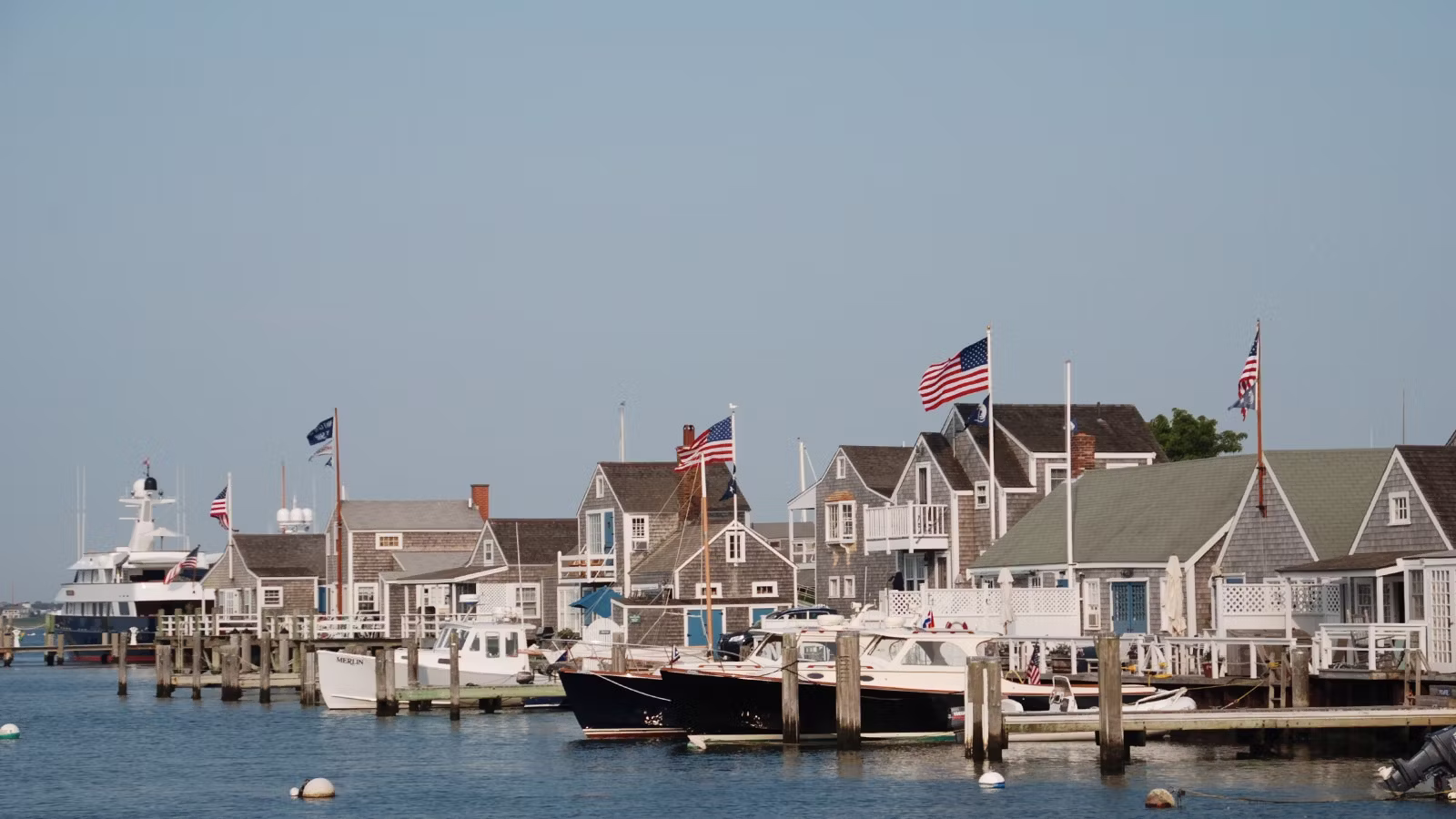 5fe9fae591f3d-nantucket-iyc-office-min
