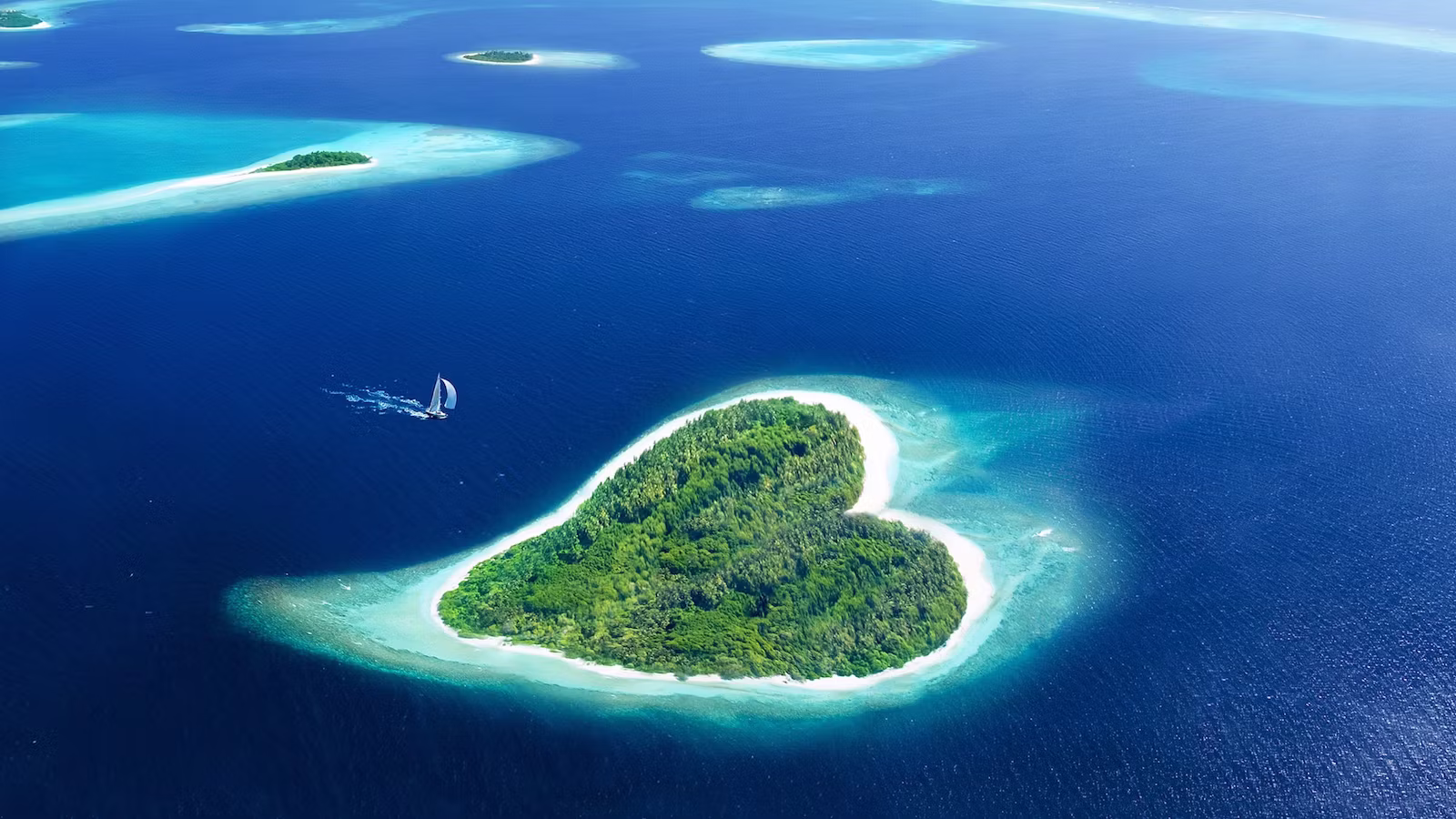 mega yacht charters by IYC